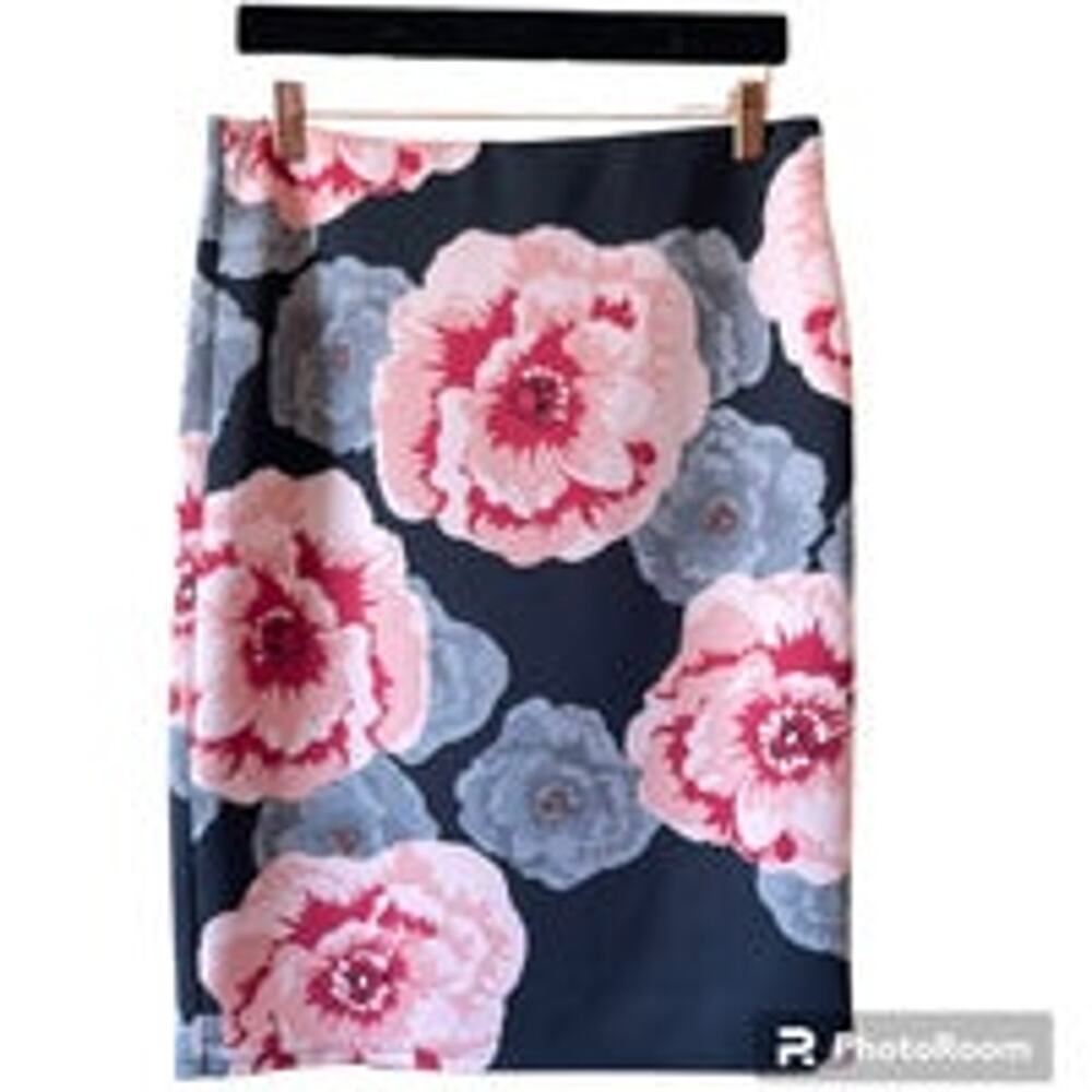 New York Clothing Company Floral Pencil Skirt Size Medium